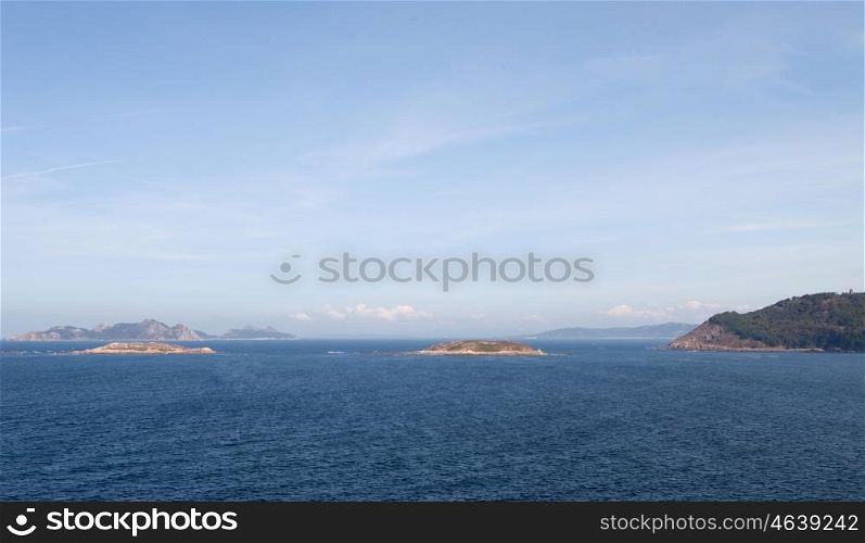 Nice picture of the Cies Islands views from the coast of Bayonne