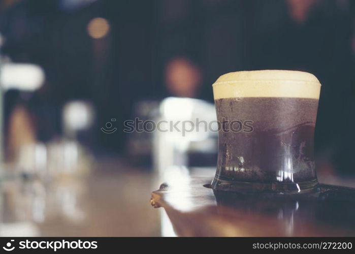 nitro cold brew coffee in cafe