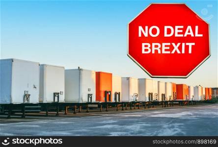 No Deal Brexit digital composite of trucks and lorries in a queue due to customs checks. UK is set to leave the EU by default on October 31st, 2019 leading to a potentially disruptive exit for trade. No Deal Brexit digital composite of trucks and lorries in a queue due to disruptions - Operation YellowHammer