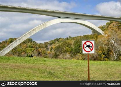 No drone sign at Double Arch Bridge along the Natchez Trace Parkway