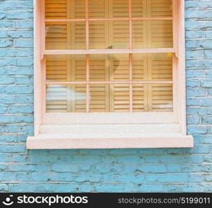 notting hill in london england old suburban and antique wall door