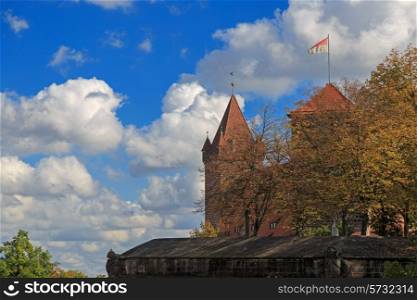 Nuremberg Castle with blue sky and trees&#xA;