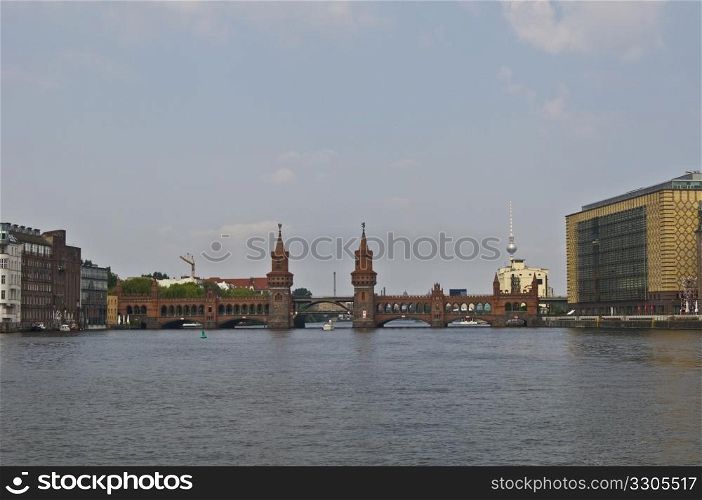 Oberbaumbruecke and the Fensehturm with the Spree