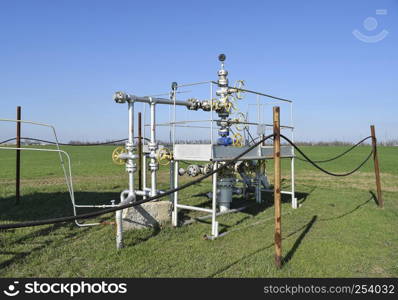 Oil well. The equipment and technologies on oil fields.. The equipment and technologies on oil fields. Oil well