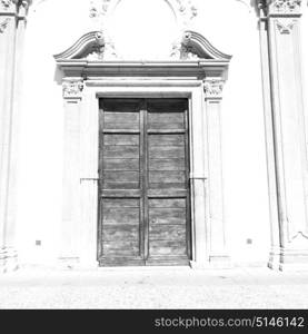 old door in italy land europe architecture and wood the historical gate