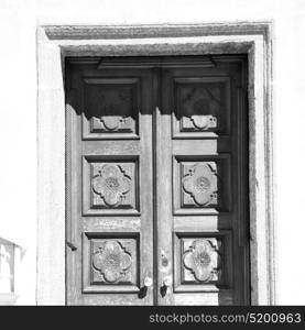 old door in italy land europe architecture and wood the historical gate