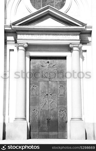 old door in italy land europe architecture and wood the historical gate