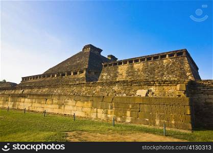 Old ruins of a building, El Tajin, Veracruz, Mexico