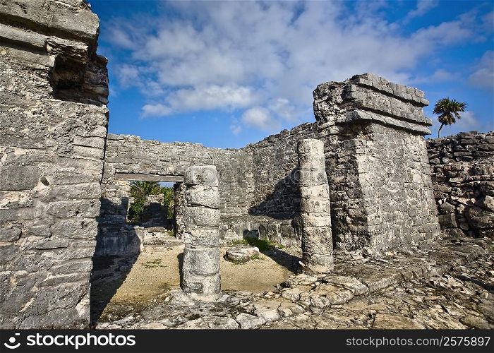 Old ruins of a building, Zona Arqueologica De Tulum, Cancun, Quintana Roo, Mexico