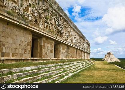 Old ruins of a palace, Palacio Del Gobernador, Uxmal, Yucatan, Mexico