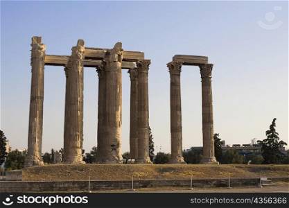 Old ruins of a temple, Temple Of Olympian Zeus, Athens, Greece