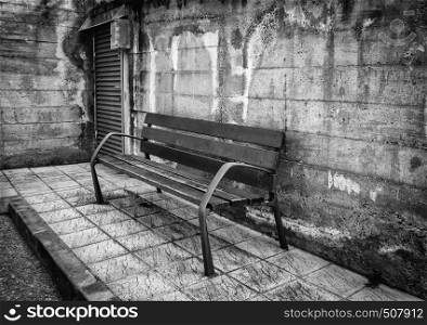 Old wooden bench, rest detail