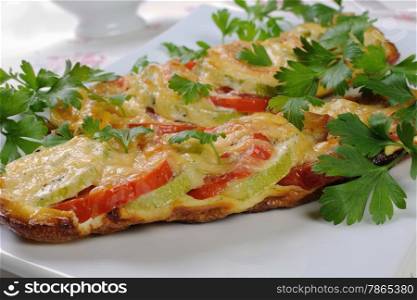 omelette Zucchini with tomato baked in cheese