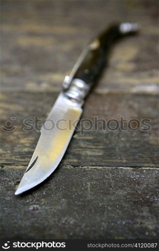 open knife hand weapon