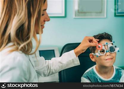 Ophthalmologist doing visual acuity test
