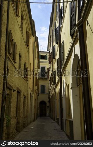 Osimo, Ancona province, Marche, Italy: historic city, old typical street