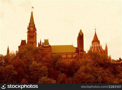 Ottawa&acute;s Parliament Buildings.