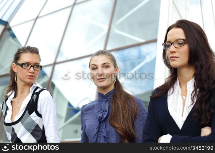 outdoor business girlfriends stay together