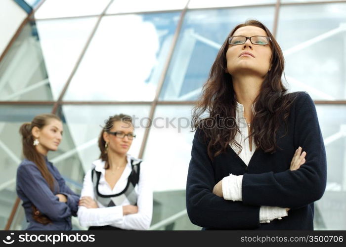 outdoor business girlfriends stay together