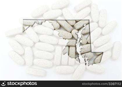 Outlined Illionis maryland with transparent background of capsules