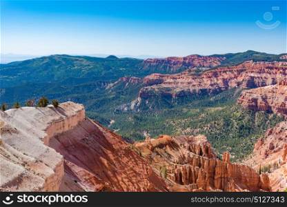 Overlook of Cedar Breaks National Monument during the summer in Utah