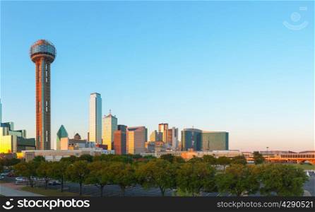 Overview of downtown Dallas, TX in the evening