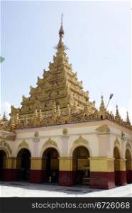 Pagoda Mahamuni Paya in Mandalay, Myanmar