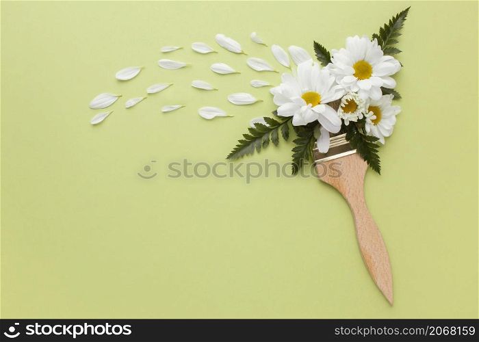 painting brush with flowers