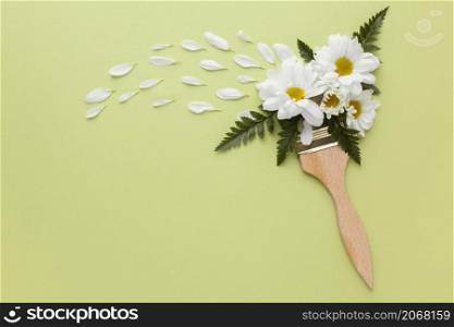 painting brush with flowers