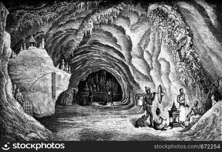 Pak Ou cave, vintage engraved illustration. Le Tour du Monde, Travel Journal, (1872).