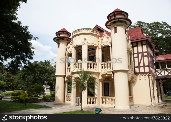 Palace in Nakhon Pathom province. The building is unique.