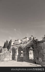 pamukkale old construction in asia turkey the column and the roman temple