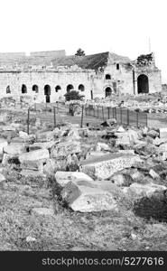 pamukkale old construction in asia turkey the column and the roman temple