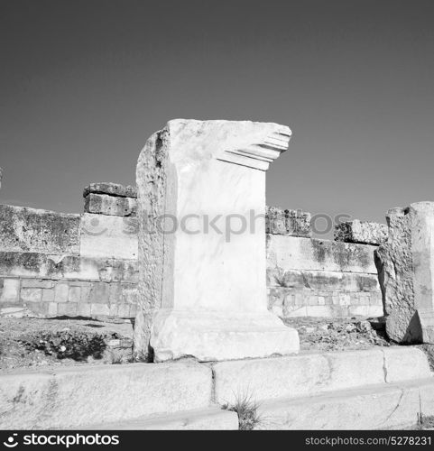 pamukkale old construction in asia turkey the column and the roman temple