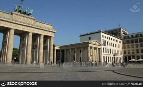 Pan in Pariser Platz