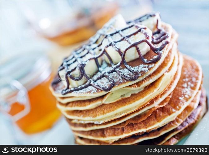 pancakes with banana and chocolate
