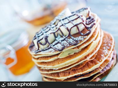 pancakes with banana and chocolate