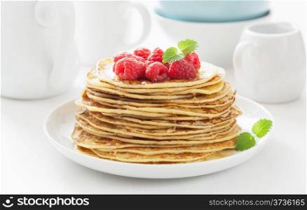 pancakes with honey and raspberry