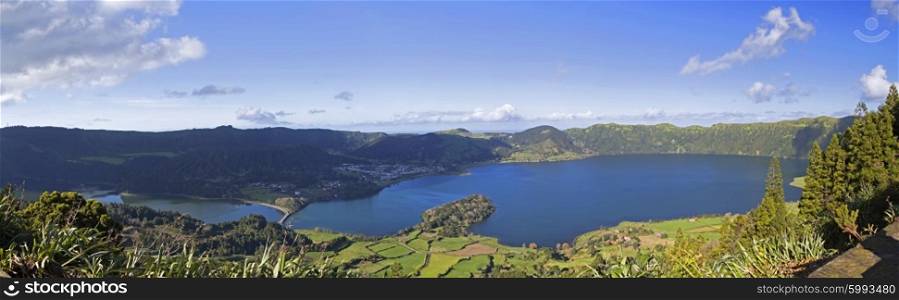 Panorama of Lagoa Verde and Lagoa Azul on San Miguel island of Azores&#xA;