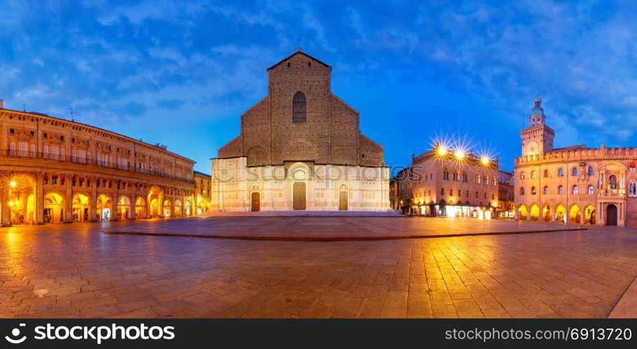 Panorama of Piazza Maggiore square, Bologna, Italy. Panorama of Piazza Maggiore square with Basilica di San Petronio and Palazzo d&rsquo;Accursio or Palazzo Comunale at night, Bologna, Emilia-Romagna, Italy