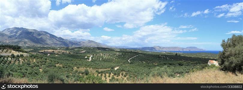 Panoramic view from Episkopi, central Crete, to the Drapano Peninsula with the White Mountains (Lefki Ora) on the left and Akrotiri in the distance on the right..