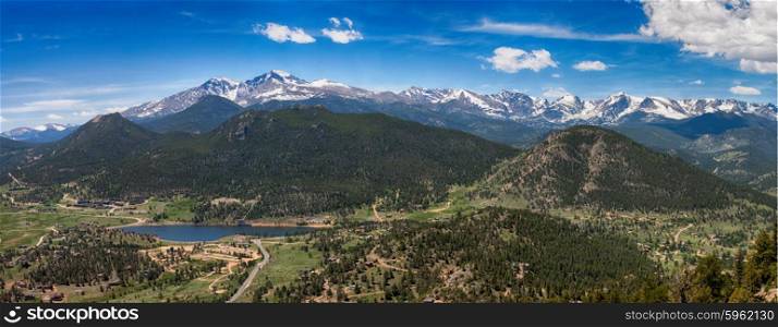 Panoramic view of Rocky mountains from Prospect Mountain, Estes Park, Colorado, USA