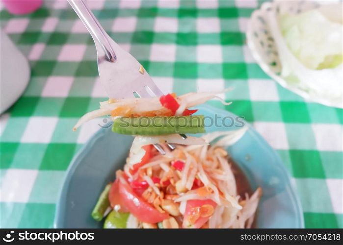 papaya salad thailand food