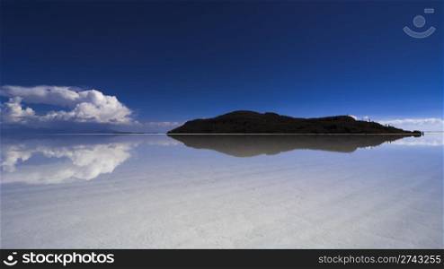 paradise island magic water mirrored reflection