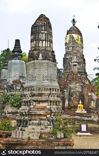 part of the ruin of Wat Choeng Tha in Ayutthaya