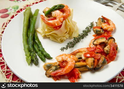 pasta with shrimp, mussels and fresh asparagus