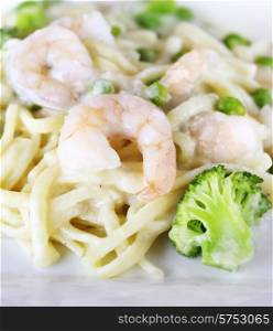 Pasta with Shrimps And Vegetables
