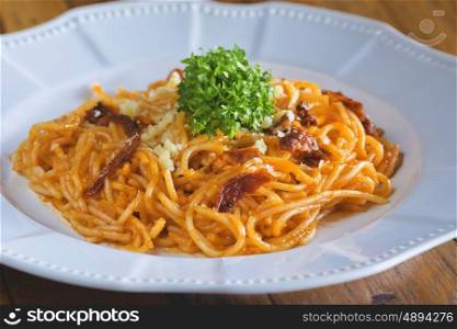 Pasta with tomato sauce and parmesan&#xA;