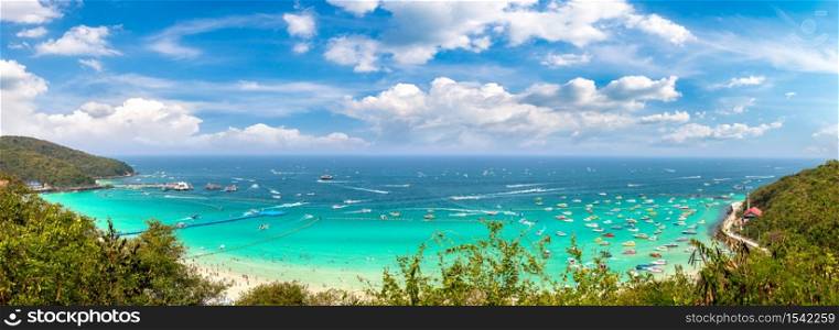 PATTAYA, THAILAND - MARCH 29, 2018: Panorama of Koh Lan island, Thailand in a summer day