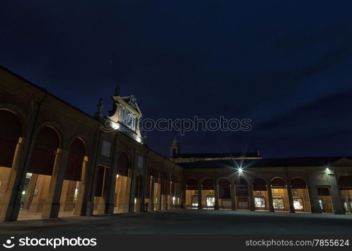 Pavaglione, a XVII century mall: a natural marketplace